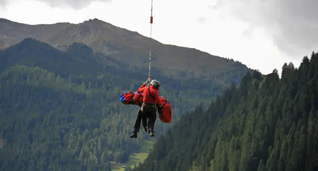 Tödlicher Absturz im Hochgebirge: Die 26-Jährige kam im steilen, rutschigen Gelände ums Leben. (Symbolbild) | Foto: zoom tirol