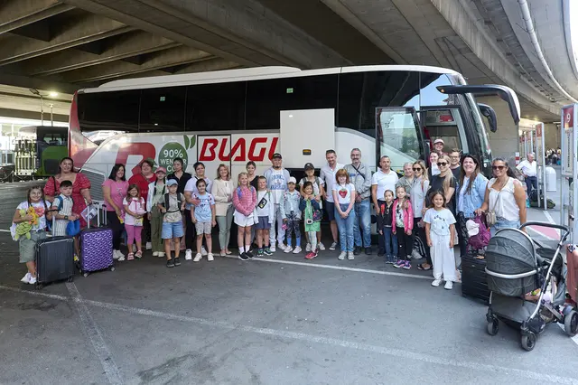 29 Kinder machten sich im Zuge der geförderten Kinderurlaube der WIJUG am Montag auf die Reise. | Foto: Stadt Wien