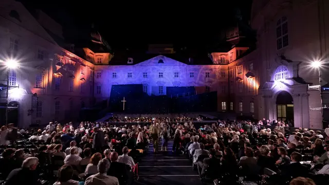 Viel Lob für die Tosca im Kaiserhof gab es auch von der Presse. | Foto:  Roland Ferrigato