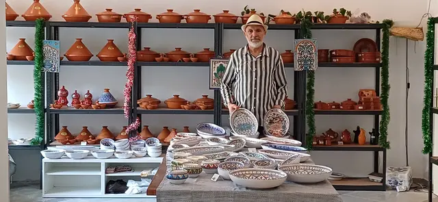 Das "Olive House" bietet neben Keramik auch mediterrane Textilien und Feinkost an. | Foto: Olive House