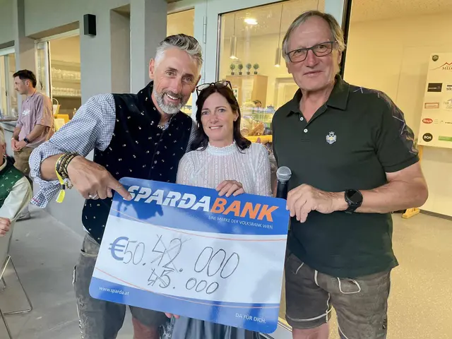 Nach der "Tour de Franz" steht fest: 50.000 Euro werden für den guten Zweck gespendet. | Foto: Privat