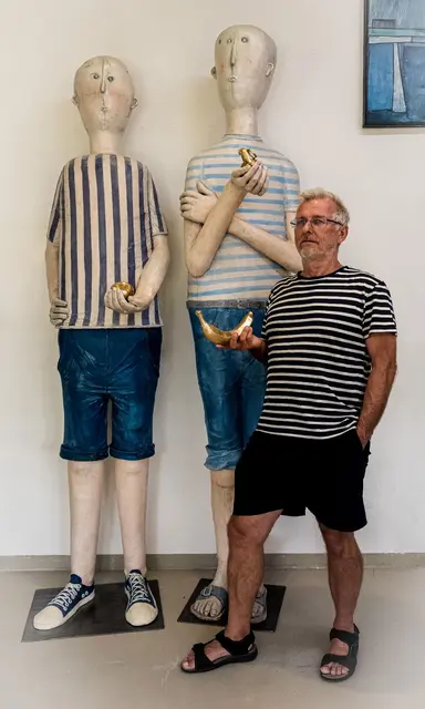 Der aus St. Thomas stammende Künstler Rudi Wassermair stellt seine Skulpturen in der Galerie aus.  | Foto: Rudi Wassermair