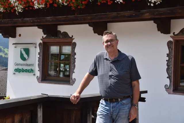 Laut Bgm Markus Bischofer liegen die geschätzten Kosten für den Neubau der Volksschule bei rund 8,6 Millionen Euro.  | Foto: Barbara Fluckinger