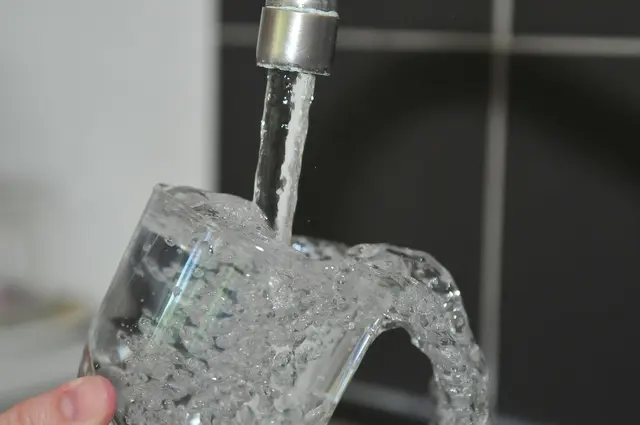 Das Wasser der Ortswasserleitung Absdorf entspricht derzeit nicht den mikorbiologischen Anforderungen der Trinkwasserverordnung. | Foto: Symbolbild (pixabay)
