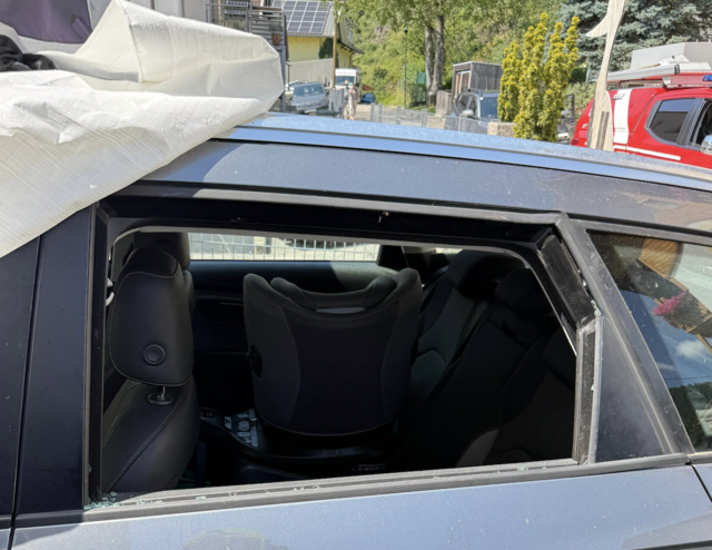 Beim Aussteigen fiel die Autotür zu. | Foto: Freiwillige Feuerwehr Millstatt