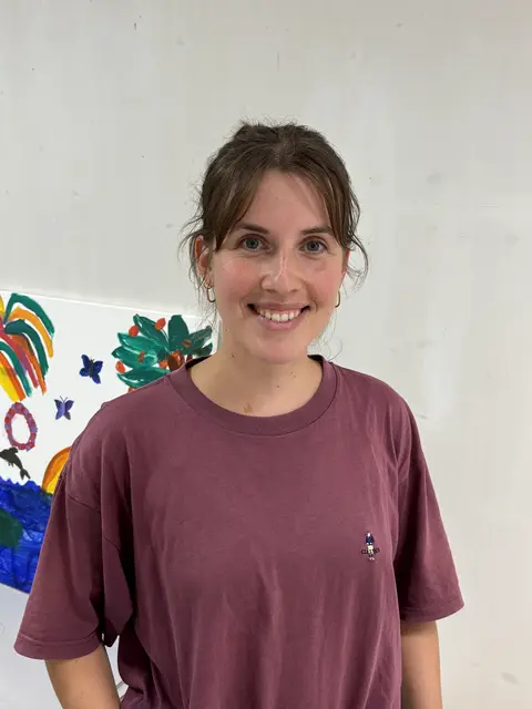 Birgit Podlesak leitet das "M7 inklusive Kunst" und ist von Anfang an dabei: "Mit dem Projekt 'M7 inklusive Kunst' "wollen wir nicht nur eine Interessenvertretung für KünstlerInnen mit Behinderungen sein, sondern sie auch fördern und unterstützen und ihnen einen Raum geben, um sich künstlerisch voll entfalten zu können." | Foto: Schrofner