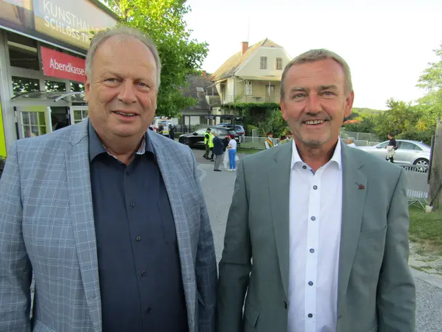 Bürgermeister unter sich: Josef Korpitsch (Mogersdorf, links) und Harald Brunner (Weichselbaum). | Foto: Peter Sattler