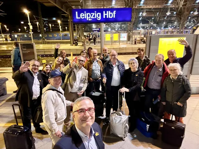 Eine Delegation aus Gemeindevertretern, Unternehmern und Experten aus den Bereichen Gesundheit, Bildung und Energie reiste Anfang August im Rahmen der Zukunft.Reise.Waldviertel in die Region Leipzig. | Foto: Niko Reisel