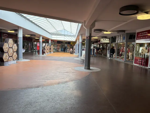 Lederwaren Stransky ist im Hansson Zentrum. | Foto: Michael Marbacher/MeinBezirk