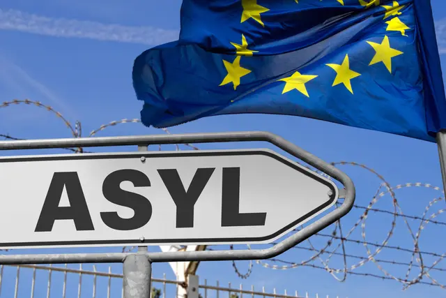 Die Zahl der Asylanträge ist rückläufig, die irreguläre Migration ebenso. Das Innenministerium verkündete, dass nicht mehr benötigte Einrichtungen abgebaut werden können. | Foto: stock.adobe.com/at/hkama