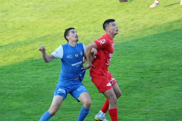 Antonio Dukic (re.) erzielte das 1:0 | Foto: MeinBezirk/Staudinger