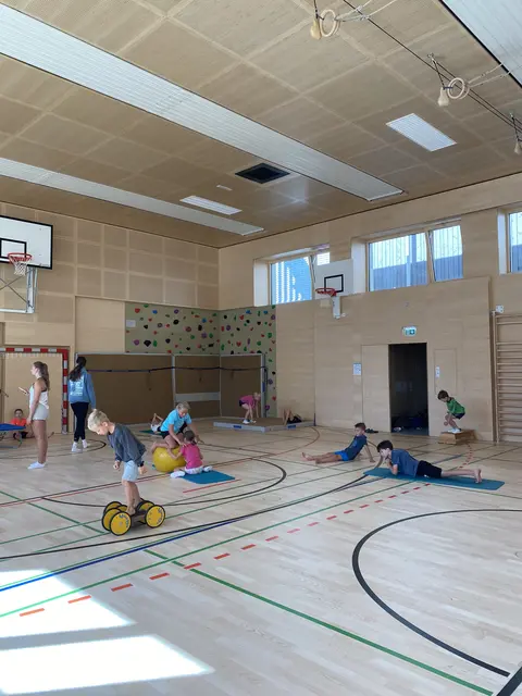 Bei den Einheiten wird ganz viel Verschiedenes mit den Kindern ausprobiert und erprobt. | Foto: Barbara Oberauer