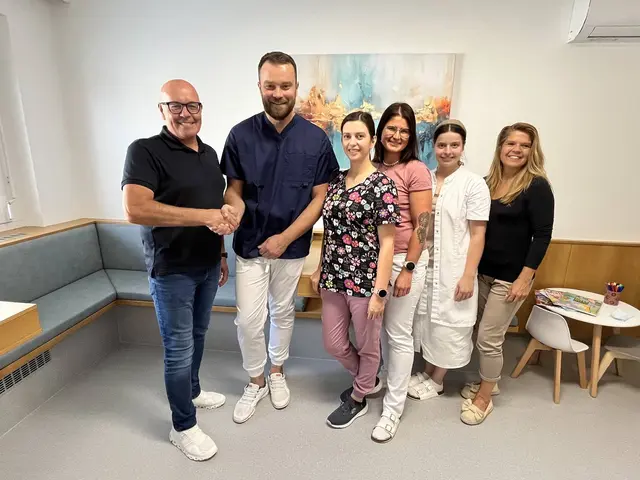 Bürgermeister Georg Rosner schaute bei Gergely Thurén und seinem Team vorbei. | Foto: Stadtgemeinde Oberwart