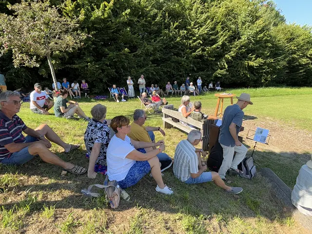 Das Sommerpicknick beim Landschaftspark Hofbauer stieß auf hohe Interesse. | Foto: MeinBezirk/Hofmüller