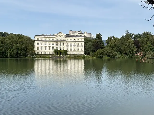Viele verbinden mit dem Stadtteil Leopoldskron-Moos, 1939 in die Stadt Salzburg eingemeindet, auch den Leopoldskroner Weiher und das Schloss Leopoldskron. | Foto: Schrofner