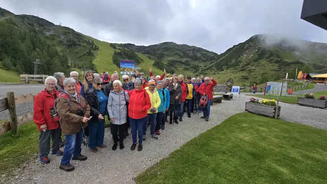 Gelungener Ausflug nach Zauchensee: Die Ebenseer Pensionisten brachten gute Laune mit. | Foto: Ebenseer PV
