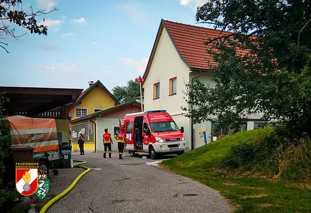 Das Einsatzleitfahrzeug der FF Mooskirchen wurde ebenfalls alarmiert. | Foto: FF Mooskirchen