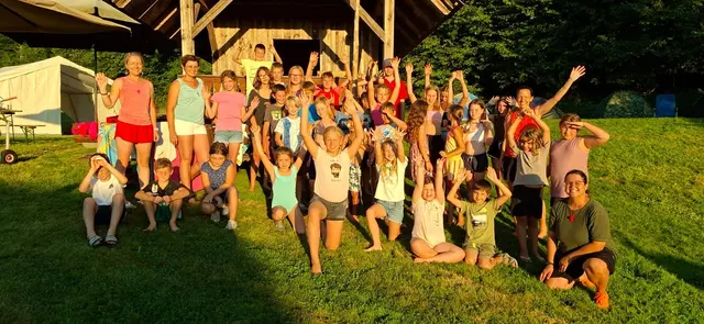 Lächelnde Gesichter, stolze Betreuer und unzählige Erinnerungen – das Ministrantenlager für sechs Gemeinden war ein voller Erfolg. | Foto: Sarah Keimel