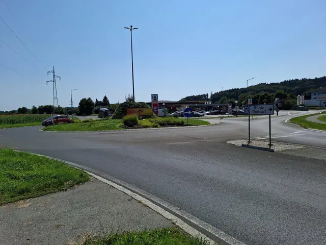 Der Kreisverkehr B 68/L 201 in Studenzen in der Gemeinde Kirchberg an der Raab wird ab 13. August generalsaniert.
 | Foto: Land Steiermark