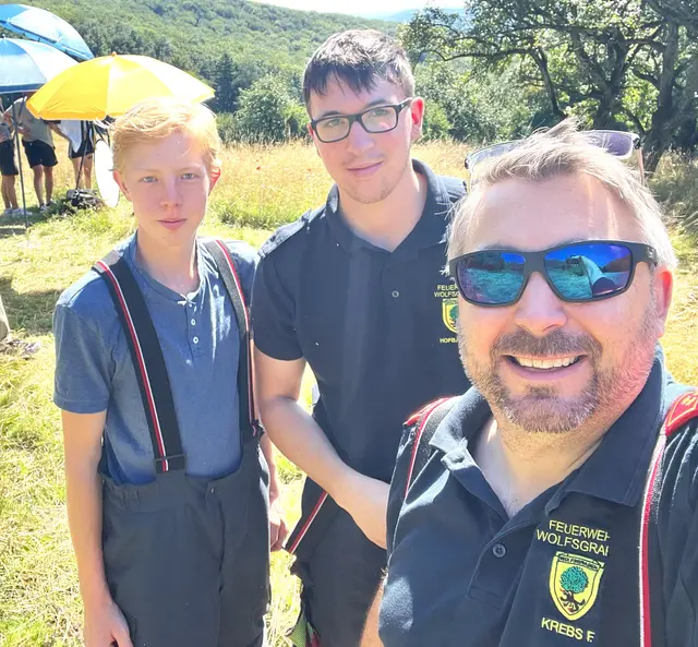 Nicht ganz alltägliche Brandsicherheitswache an einem Filmset.