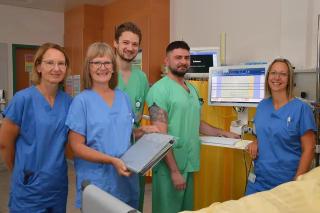Sandra Prokop, Ingrid Hahn, Anselm Hauer, Octavian Iancu und Sonja Thaler (v.l.) | Foto: LK Waidhofen/Thaya
