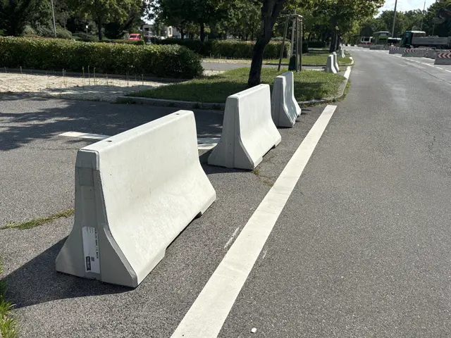 Die Straßensperren sollen die "Donuts" bei den Parkplätzen verhindern. | Foto: Andreas Pölzl/ MeinBezirk