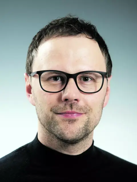 „Durch das anhaltende Wachstum von EVG haben wir laufend viele interessante Positionen zu besetzen. Hierbei unterstützt uns das neue Jobportal von MeinBezirk, um bei potenziellen Bewerberinnen und Bewerbern in der Region noch präsenter zu sein"
- Martin Steinmann, EV Group, Team Leader Human Resources. | Foto: EVG