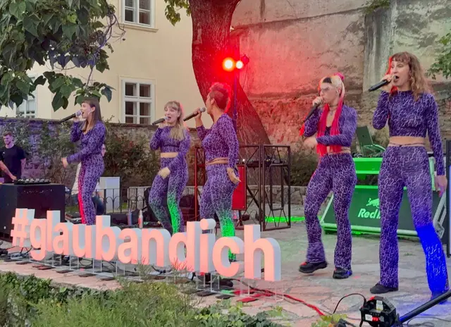 The Pink Poetry Club sorgte für den musikalischen Part. | Foto: Sascha Trimmel