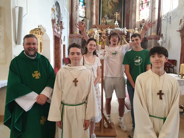 In der Zwettler Pfarrkirche erzählten die drei jungen Rom-Pilger von ihren Erlebnissen bei der Jubiläumswallfahrt. | Foto: Pfarre Zwettl-Stadt 