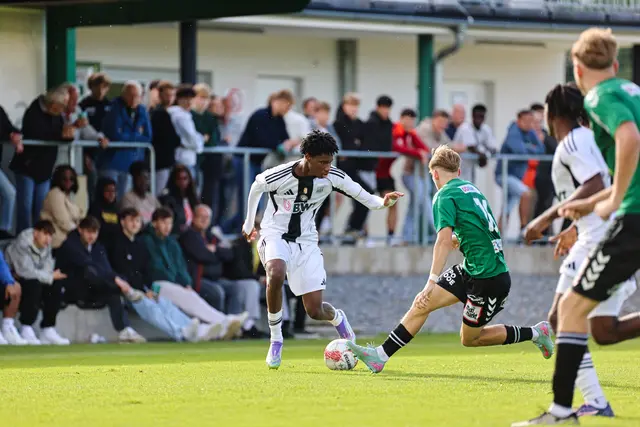 Schwarz-weiße Talenteschmiede: Die LASK Amateure treffen Freitagabend im Regionalliga Mitte-Schlager auf ASKÖ Oedt. | Foto: Foto: Reischl