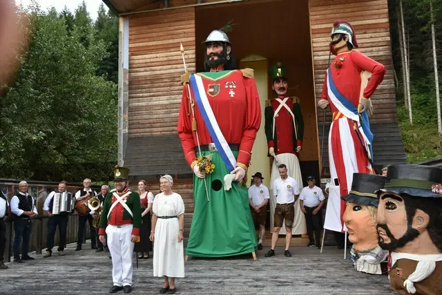 Die Murauer Bürgergarde zieht am 15. August wieder mit ihrem Samson durch die Altstadt. | Foto: Anita Galler