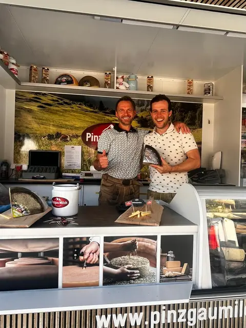 Käseverkostung mit Helmut und Christoph | Foto: MeinBezirk