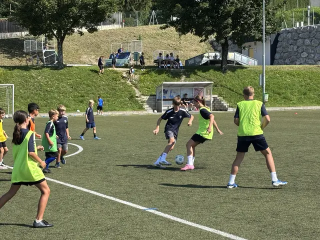 Die Camp-Teilnehmer testen ihr Können im spannenden Trainingsmatch.

 | Foto: Kendlbacher