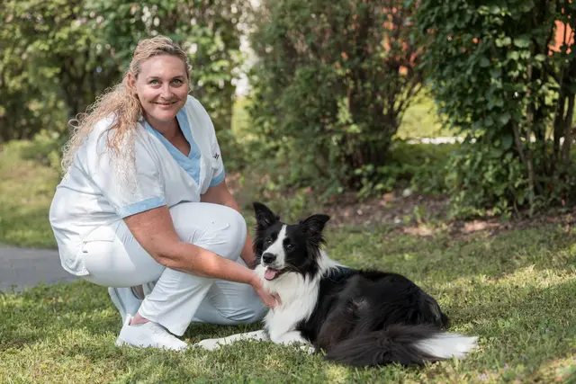 DGKP Evelyn Kreiner mit ihrer Collie Hündin Grace. | Foto: OÖG