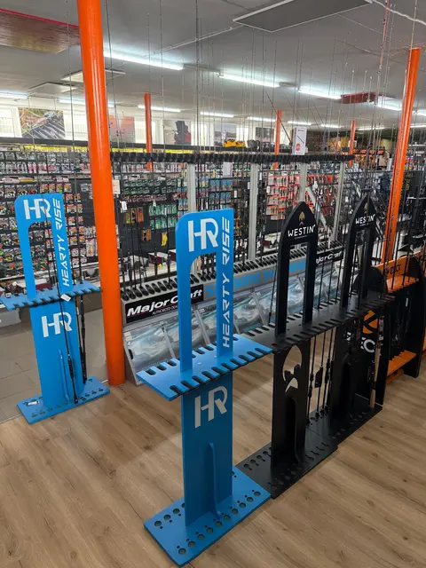 Zahlreiche Angelruten wurden beim Einbruch gestohlen.