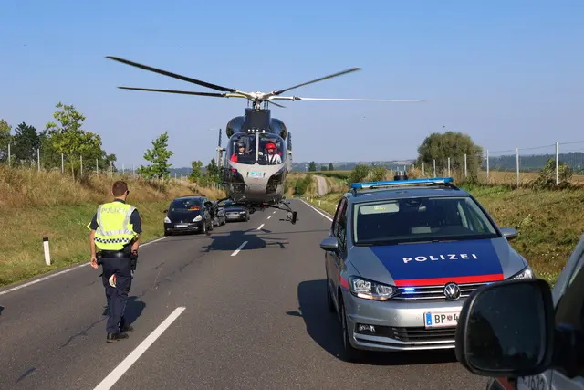 Ein Frontalcrash zweier Pkw auf der B1 Wiener Straße in Edt bei Lambach forderte zwei Todesopfer. | Foto: laumat.at