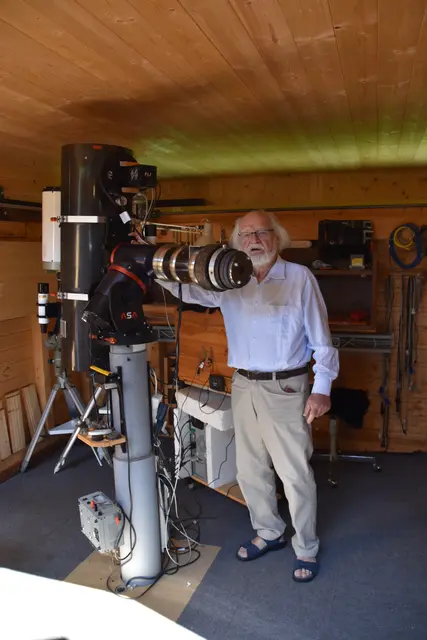 Kampf gegen die Lichtverschmutzung in unserer Region: Hobbyastronom Franz Klauer hat in Puchenstuben eine Sternwarte und den Planetenweg errichtet. | Foto: Roland Mayr/MeinBezirk Scheibbs