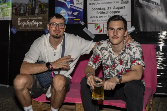 Mega Stimmung bei der diesjährigen Let's Fetz Party in Neukirchen bei Lambach – Rund 900 Nachschwärmer besuchten das gelungene Event. | Foto: eventflix