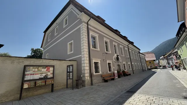 Das Schloss Kuenburg in Tamsweg. | Foto: pjw