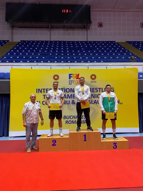 Benjamin Greil freute sich über die Silbermedaille | Foto: RSC Inzing