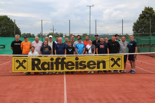 Der Tennisverein in Sankt Martin an der Raab ist sehr aktiv und neben dem Martini-Cup werden auch laufend Kurse für Erwachsene und Kinder angeboten. | Foto: Gumhold