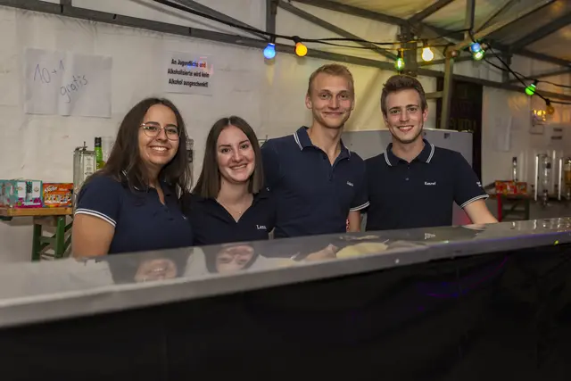 Mega Stimmung bei der diesjährigen Let's Fetz Party in Neukirchen bei Lambach – Rund 900 Nachschwärmer besuchten das gelungene Event. | Foto: eventflix