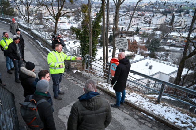 Letztes Jahr lag der Fokus der "Beleuchtungsoffensive" auf der Entschärfung von sogenannten "Angsträumen". Die Hofbauerstiege in St. Magdalena wurde in diesem Zusammenang mit einer neuen Beleuchtung ausgestattet. | Foto: Lea Kraus