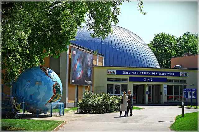 Im Planetarium Wien erleben Besucherinnen und Besucher die Faszination unseres Heimatplaneten und des Sonnensystems hautnah. | Foto: Heinrich Moser