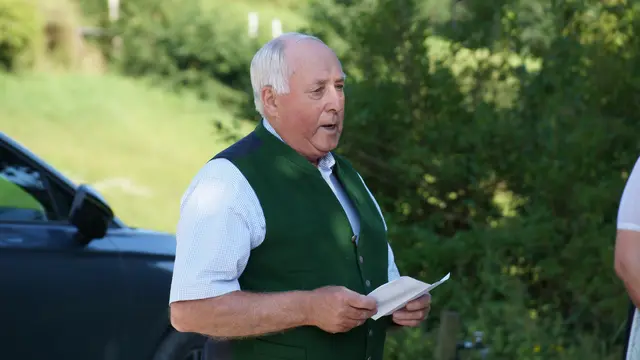 Altbürgermeister Gottfried Preßler hatte eine Rede vorbereitet. | Foto: Schrapf