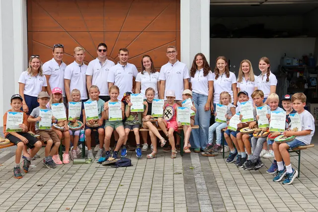 Um den Kindern in der Gemeinde die Langweile in den Sommermonaten zu nehmen, veranstaltete die Mitglieder der Landjugend Pennewang ein buntes Ferienprogramm. | Foto: LJ Pennewang