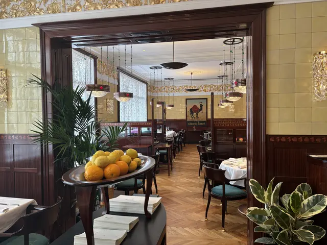 Der Innenbereich vom "Schwarzen Kameel". | Foto: Michael Marbacher / MeinBezirk