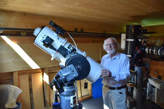 Kampf gegen die Lichtverschmutzung in unserer Region: Hobbyastronom Franz Klauer hat in Puchenstuben eine Sternwarte und den Planetenweg errichtet. | Foto: Roland Mayr/MeinBezirk Scheibbs