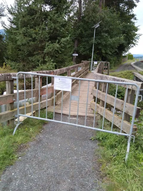 Die Fußgängerbrücke wurde gesperrt, um die Sicherheit der Bürger zu gewährleisten. | Foto: Marktgemeinde Nötsch im Gailtal