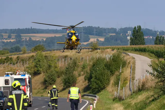 Ein Frontalcrash zweier Pkw auf der B1 Wiener Straße in Edt bei Lambach forderte zwei Todesopfer. | Foto: laumat.at